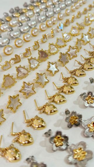 Referencias que podrás encontrar en nuestra página web www.luminisaccesorios.com 💛 💛Ventas al detal y al por mayor ¡Contáctanos!